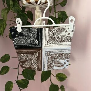 Brown design tube top